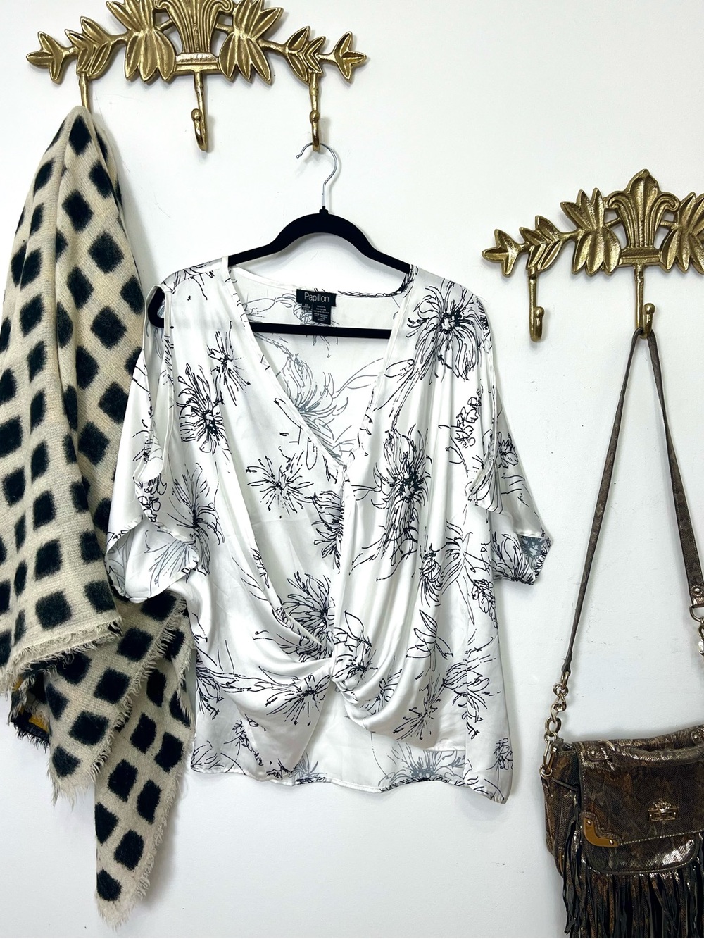 Boutique floral blouse xl